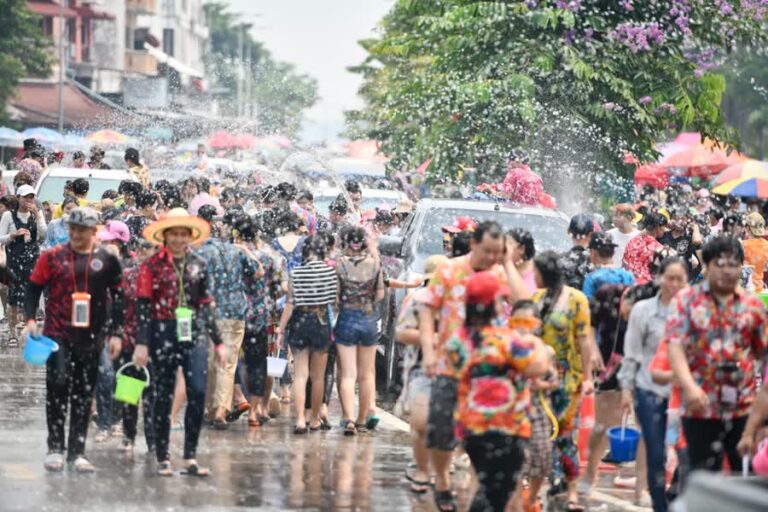 Govt Fully Supports Songkran celebrations