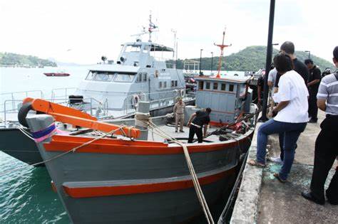 Six Arrest Warrants Issued in Oil-Smuggling Case